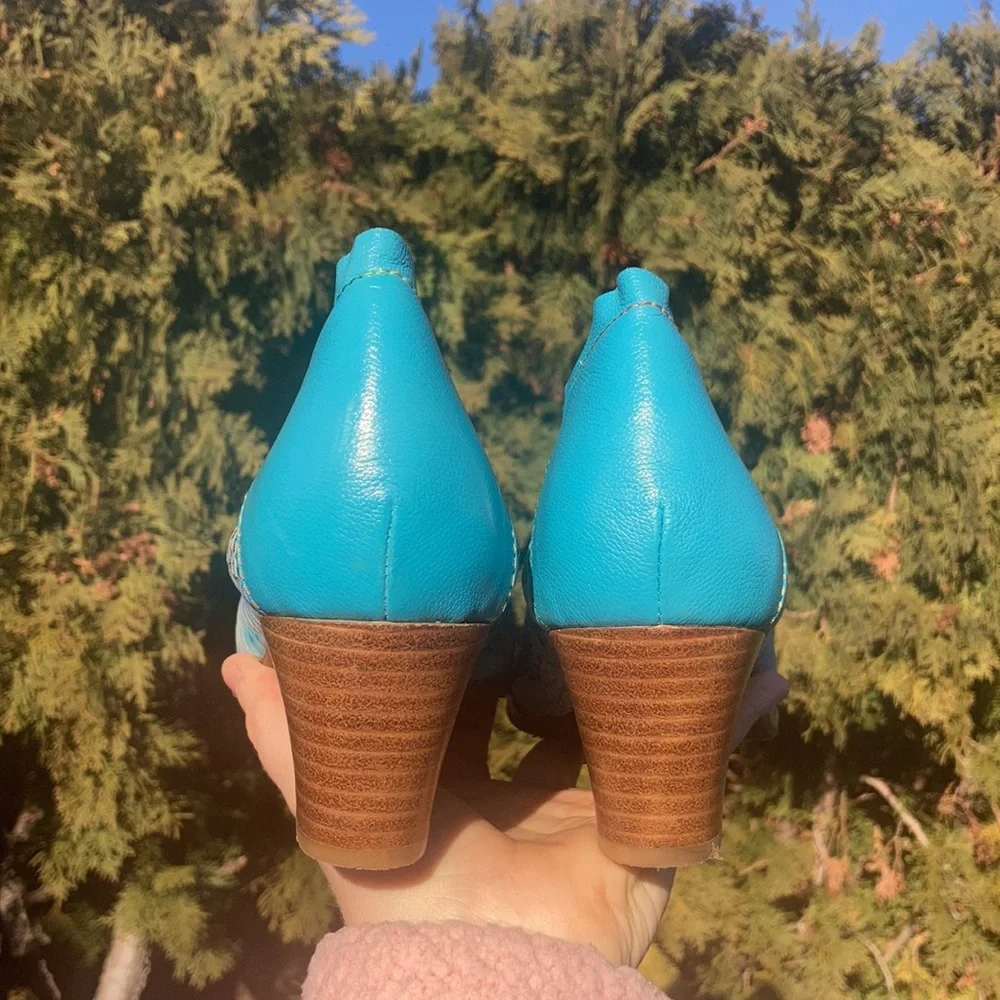 L’Artiste by Spring Step Carmelita Blue Leather Floral Pump Heel Women’s Size 41 - Picture 3 of 11